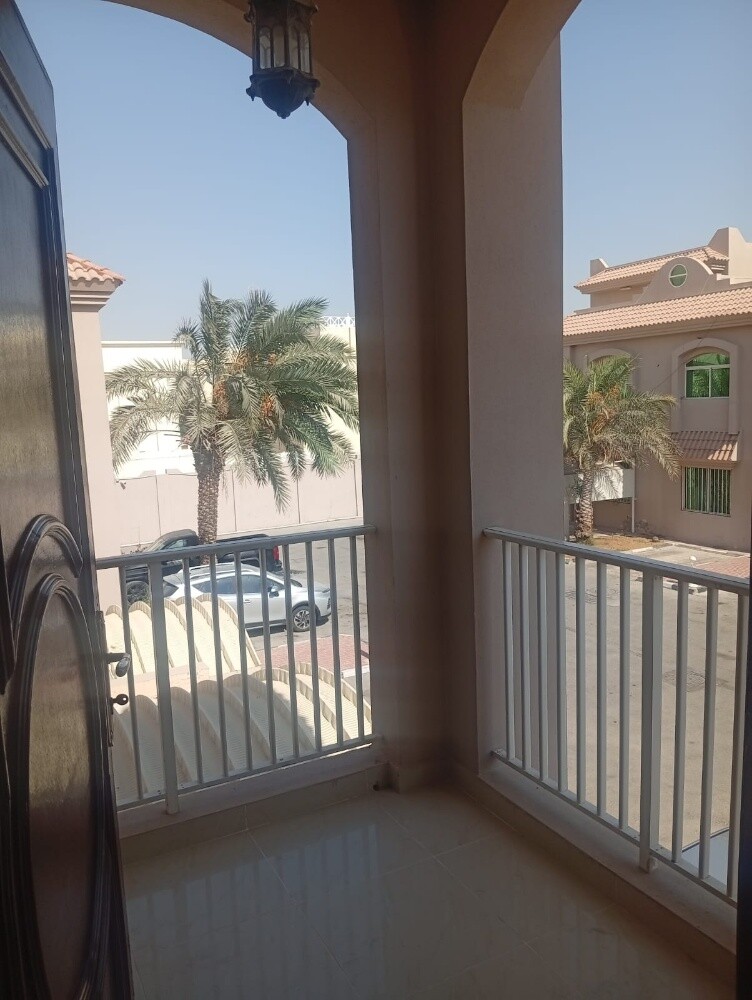 شقه داخل مجمع بالعزيزيه - 9
