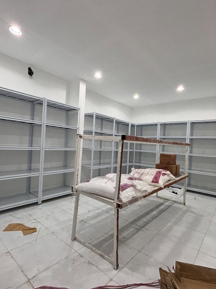 Heavy Duty Steel Shelving for Sale - 8
