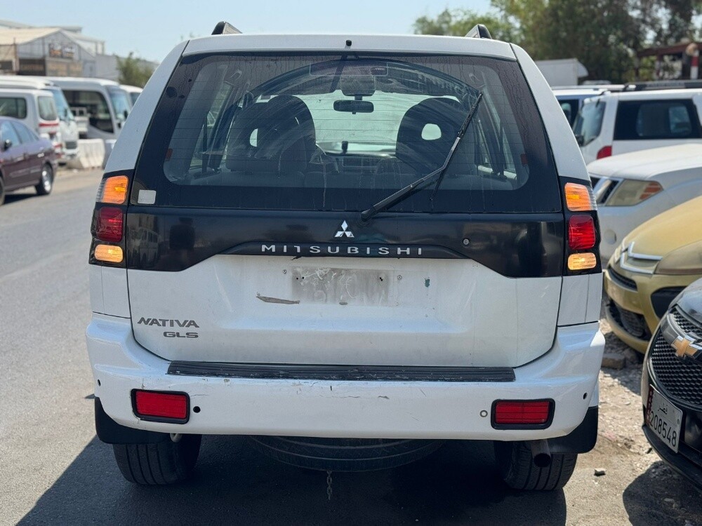MITSUBISHI NATIVA GLS 2008 - 17