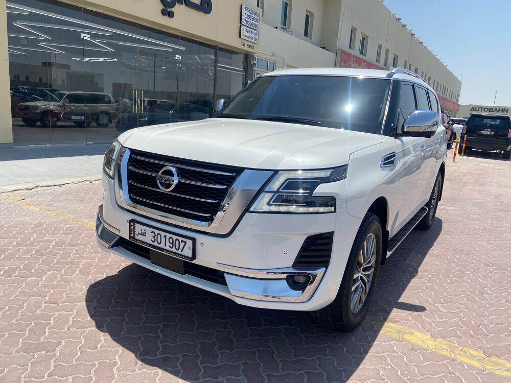 Nissan 2020 Platinum white  - 6