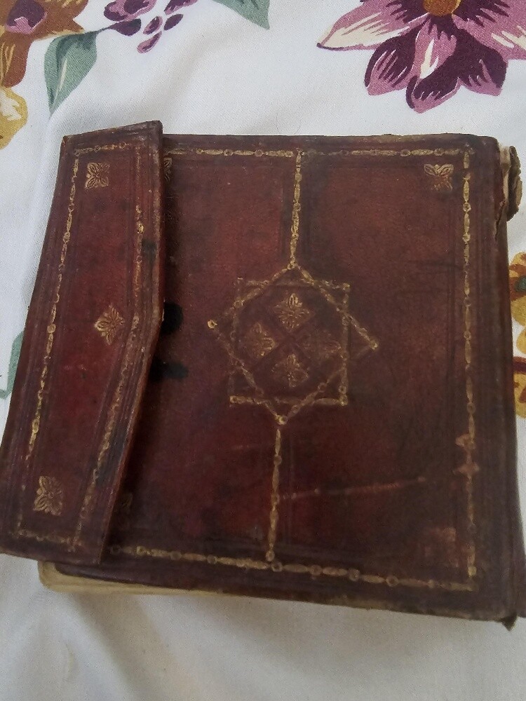مخطوطة نادرة من "دلائل الخيرات" - 1