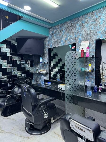 Hair saloon accessories for sale - 1