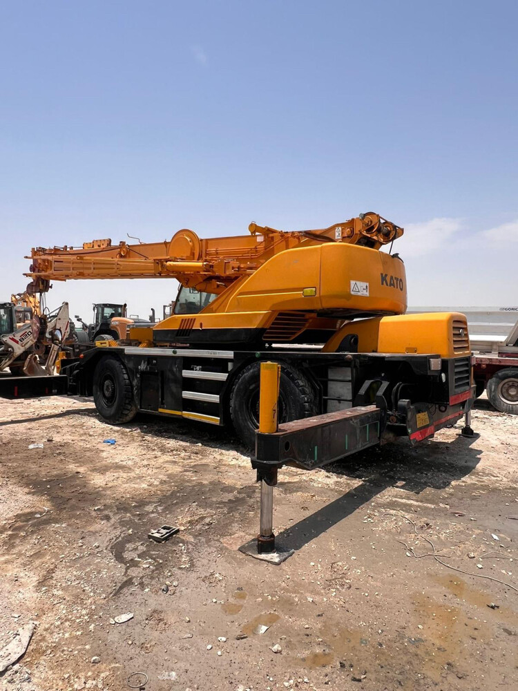 KATO 25 Ton 4 wheel crane - 5