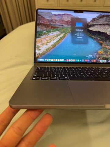 Mac book air M3 - 4