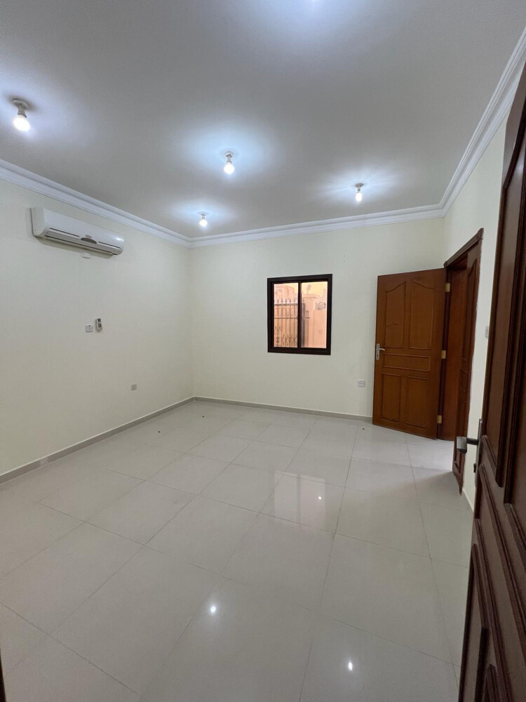 Villa for rent in Al Wakra - 5