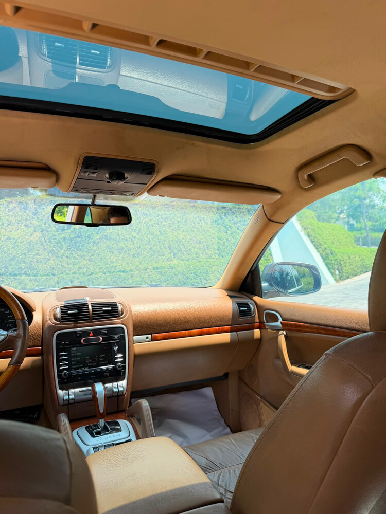 PORSCHE CAYENNE - 9
