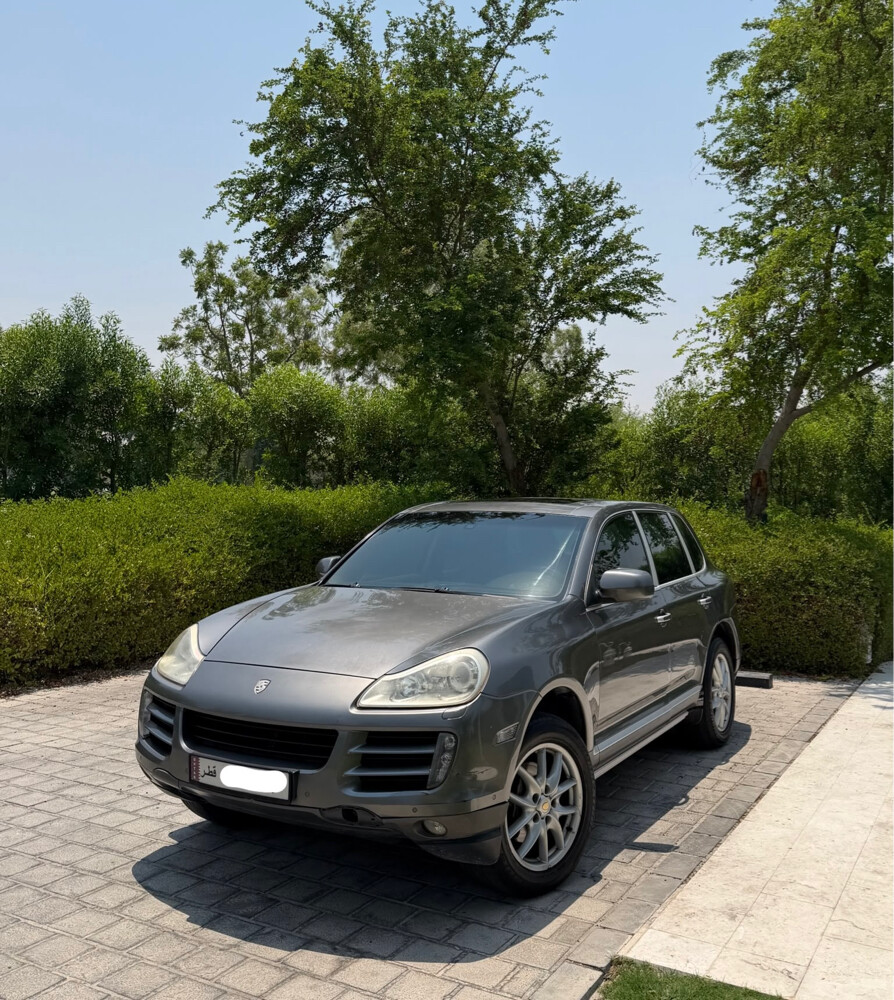 PORSCHE CAYENNE - 1