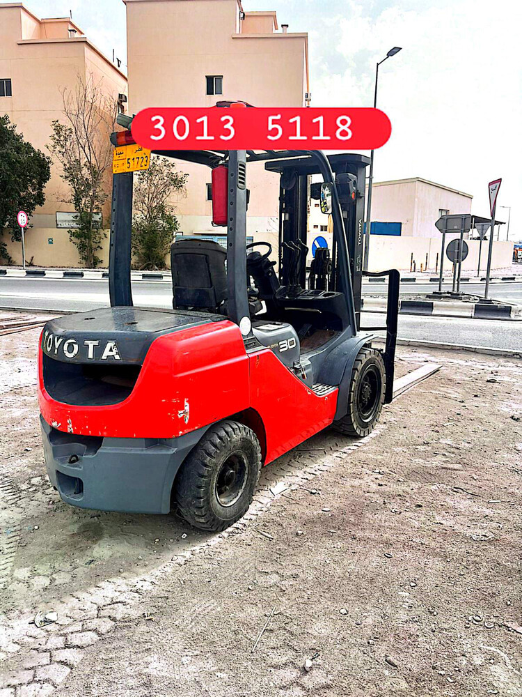 forklift for rent - 1
