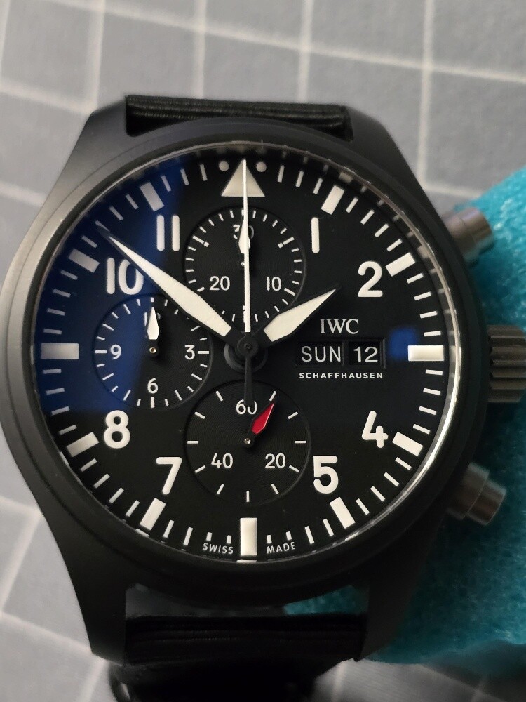 IWC Pilot Chronograph - 4