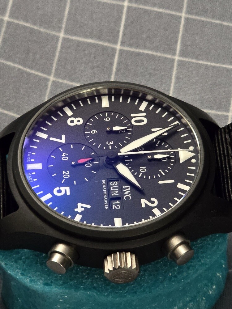 IWC Pilot Chronograph - 2