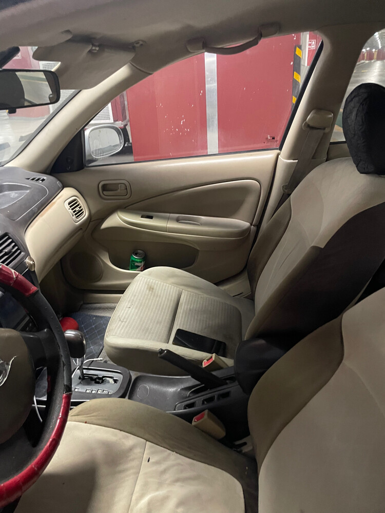 Nissan Sunny - 5