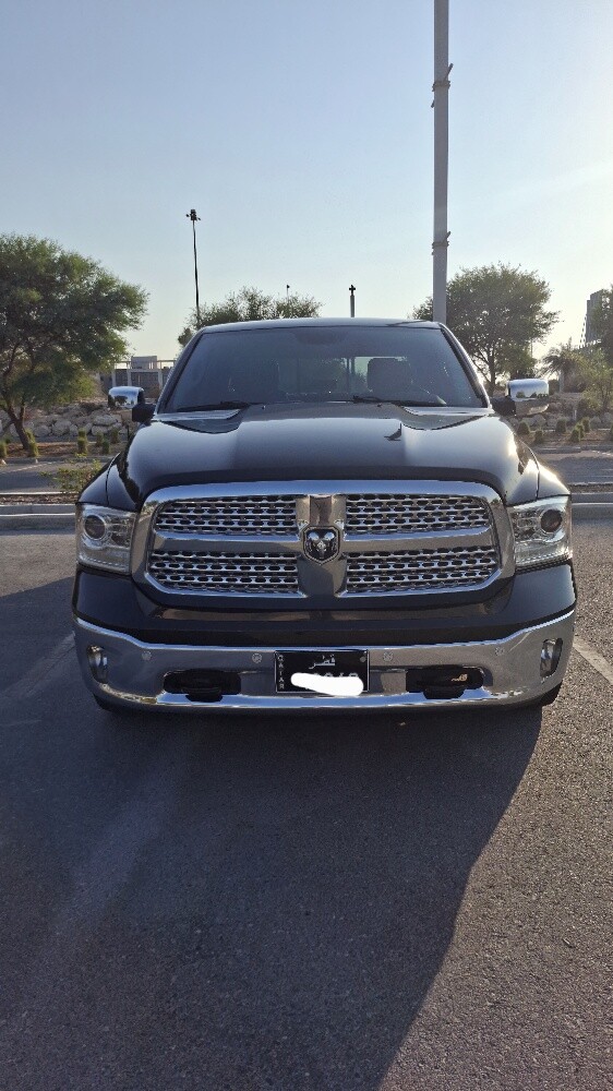 2016 RAM 1500 Laramie, original - 3