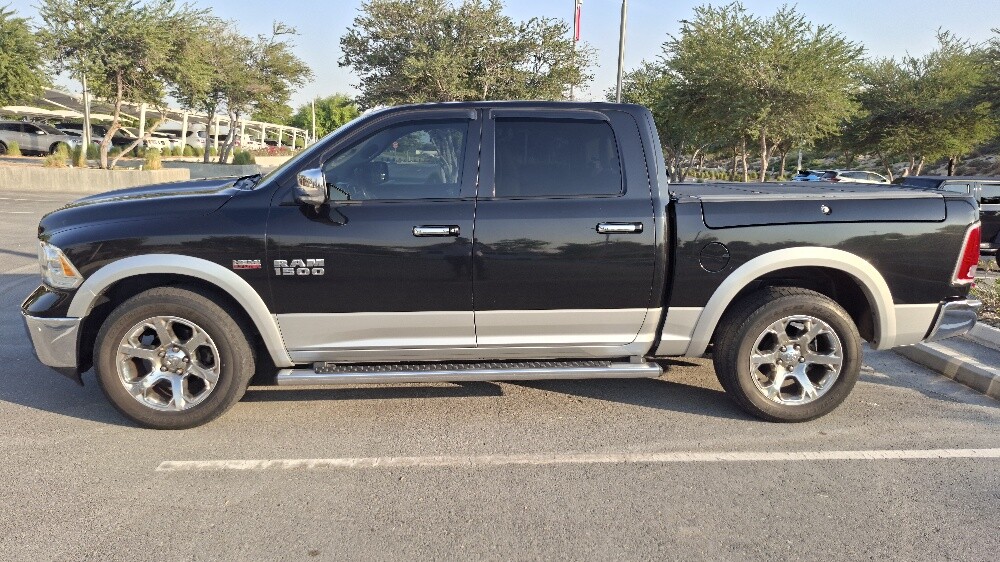 2016 RAM 1500 Laramie, original - 4
