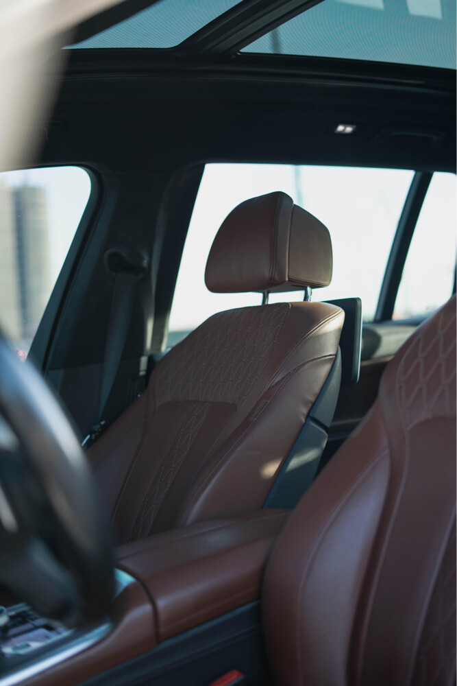 BMW X7 M5.0i 2019 V8 - 10