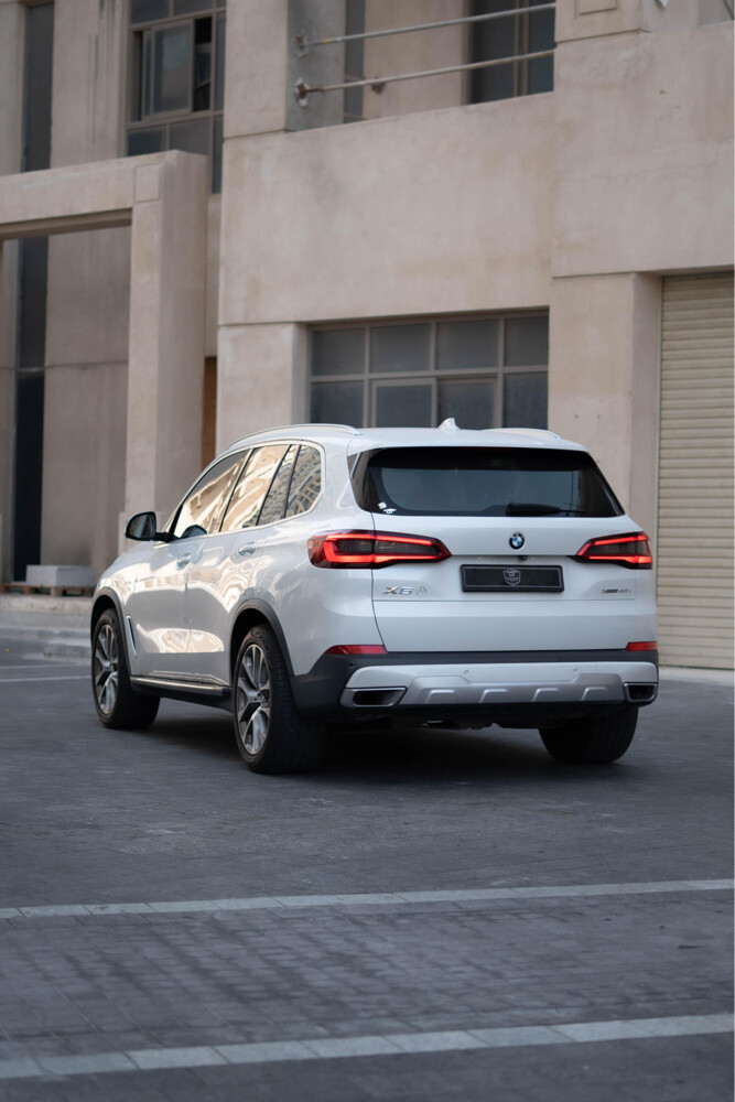BMW X5 4.0i - 2