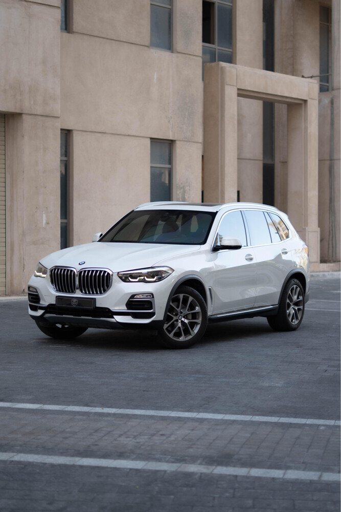 BMW X5 4.0i - 1