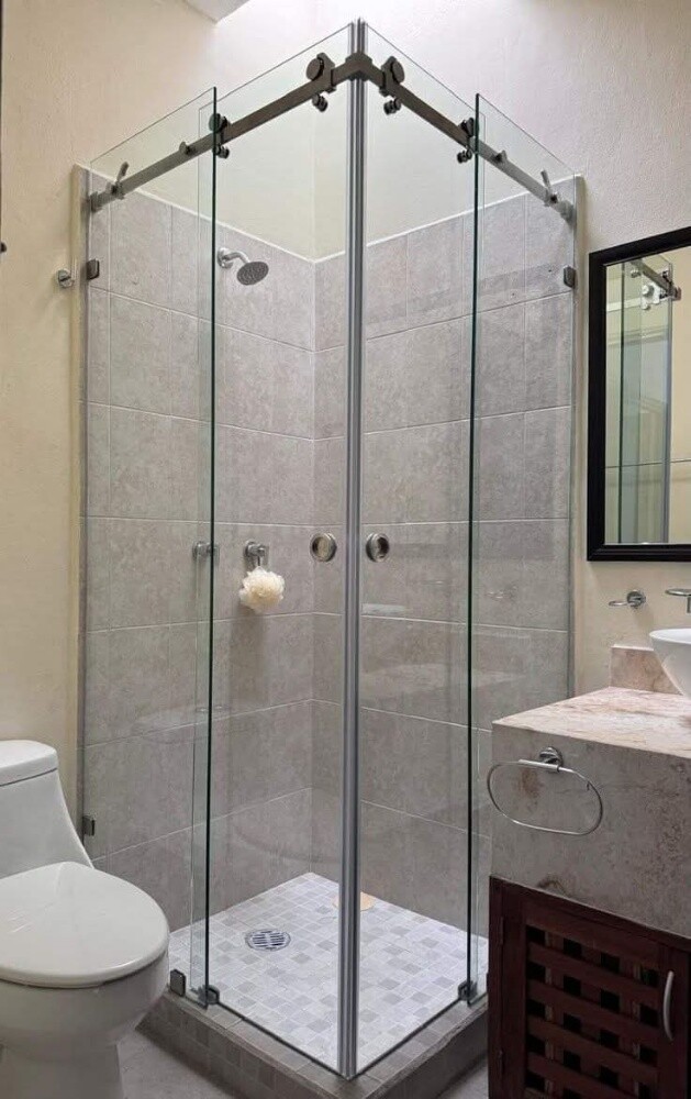 stylish Glass petition and shower - 8