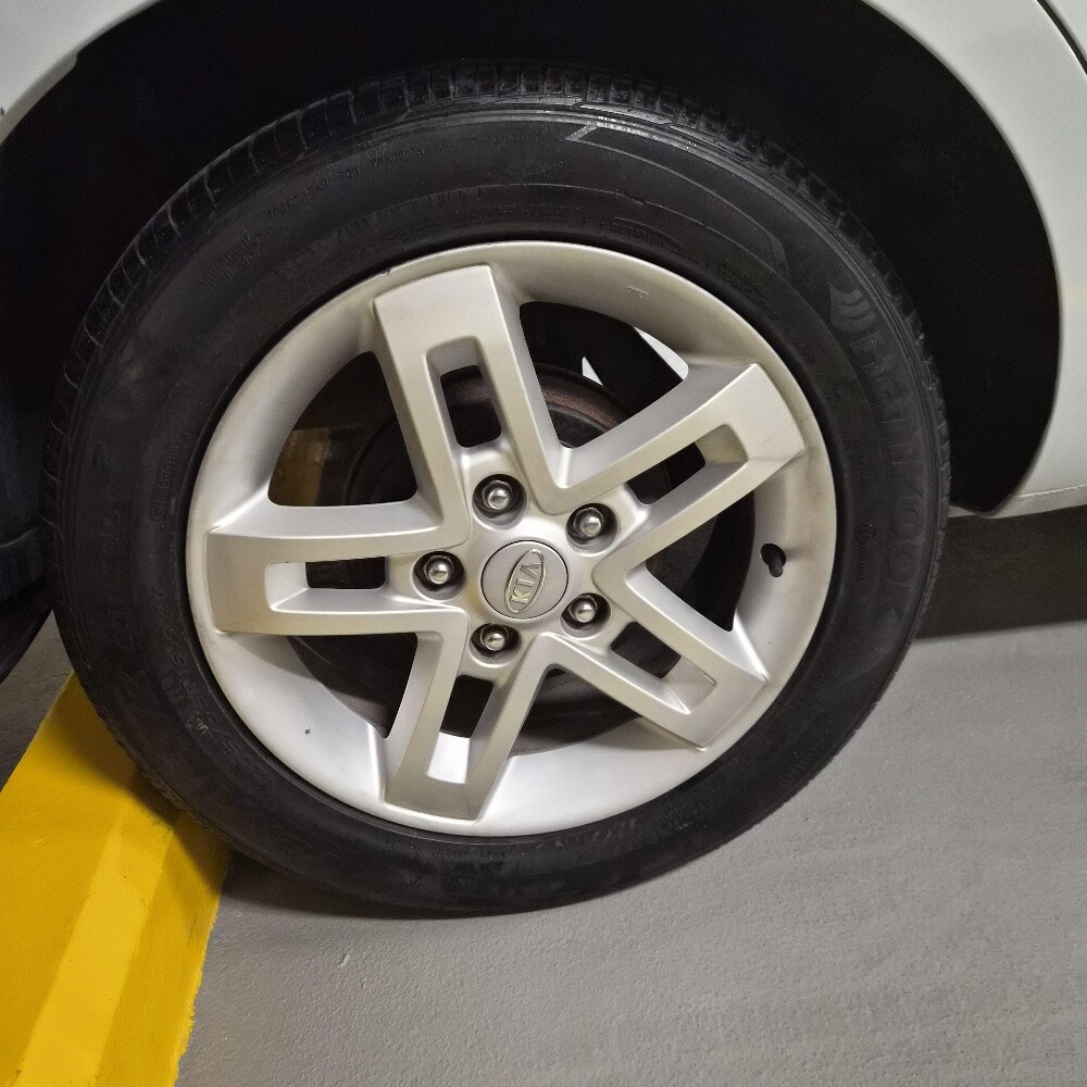 Well used by female driver - 11