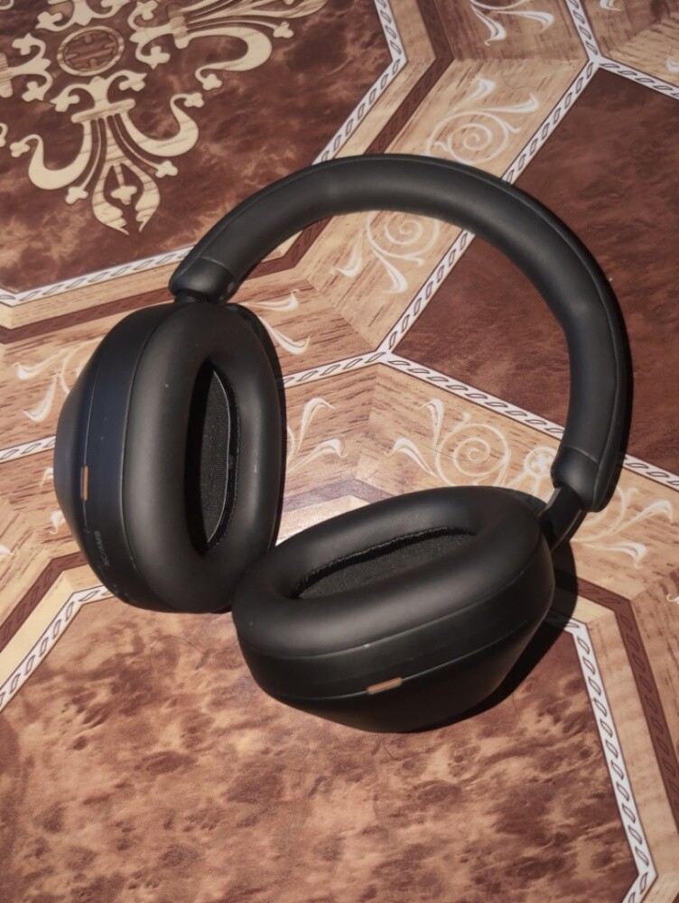 Sony WH-1000XM5 - 4
