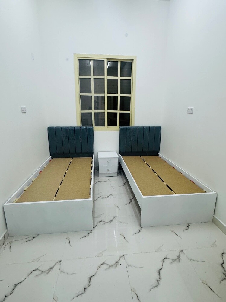 تتوفر قطع أثاث جديدة - 3