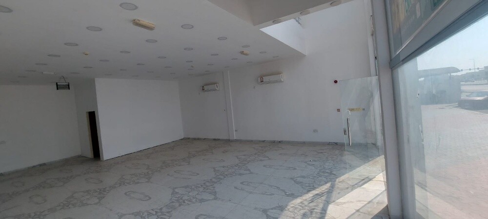 Shop for rent in Al Wakrah 200 M2 - 7