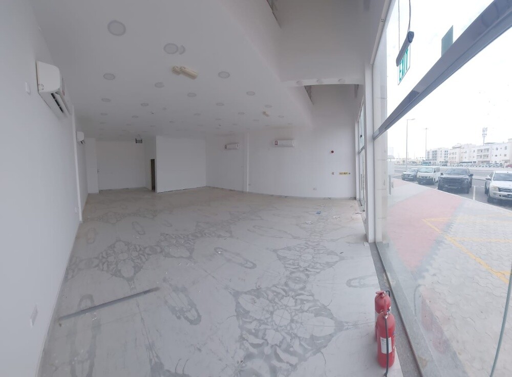 Shop for rent in Al Wakrah 200 M2 - 14