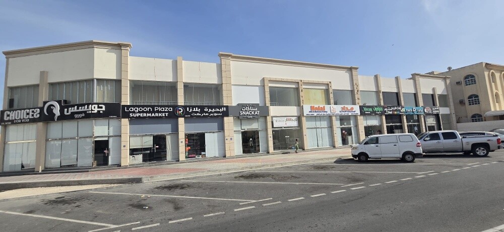 Shop for rent in Al Wakrah 200 M2 - 3