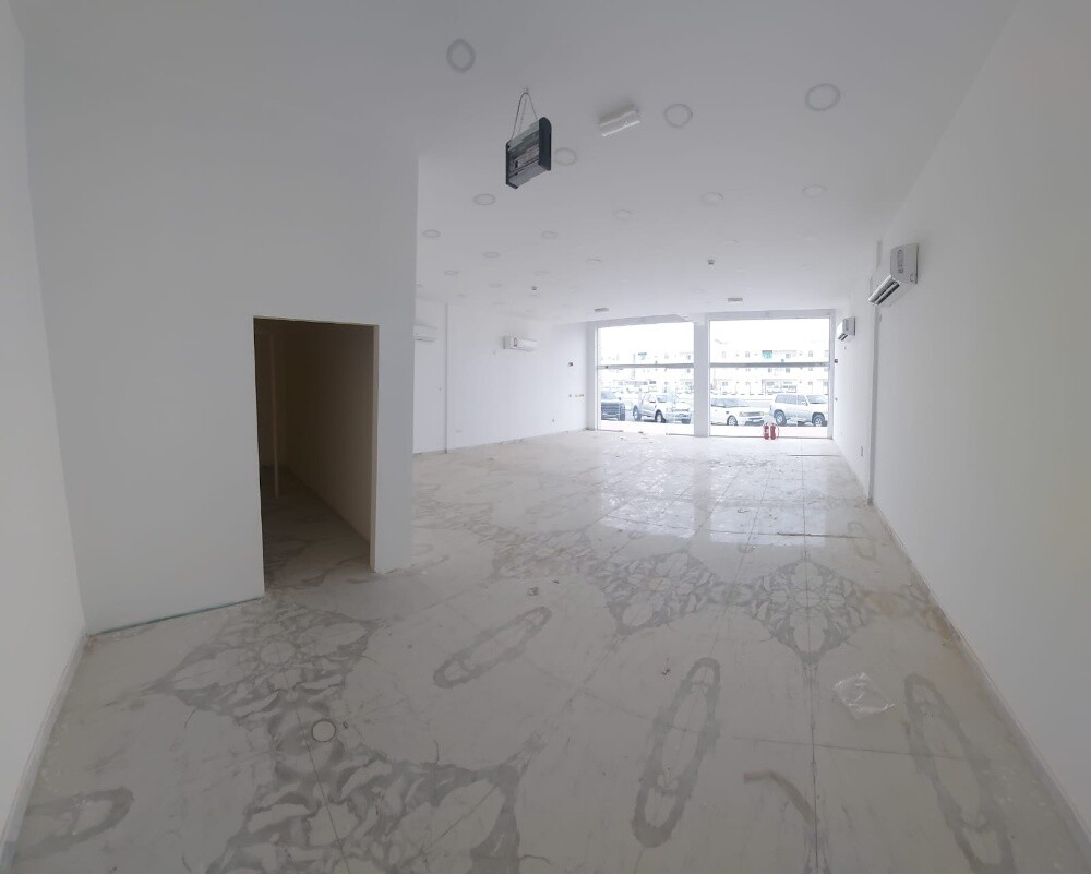 Shop for rent in Al Wakrah 200 M2 - 13