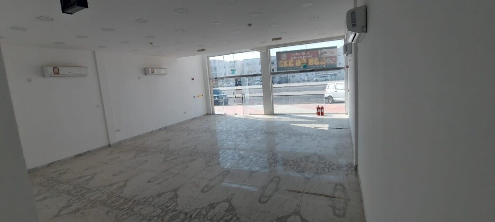 Shop for rent in Al Wakrah 200 M2 - 10