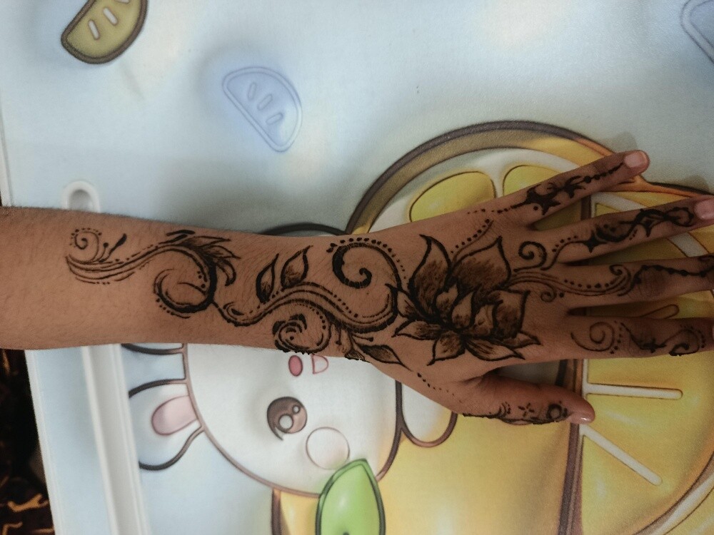 Henna service available - 18