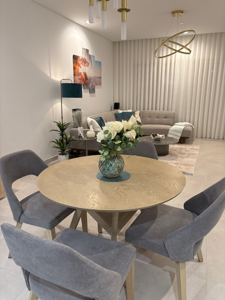 dining table with chairs for sale  - 3