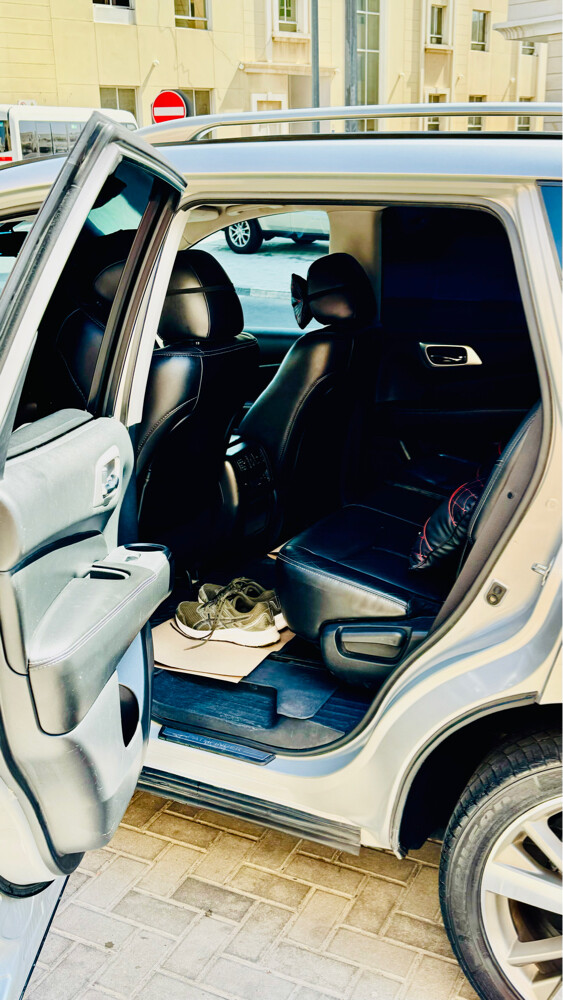 Nissan Pathfinder  - 3