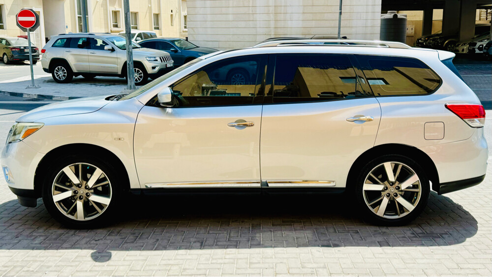 Nissan Pathfinder  - 5