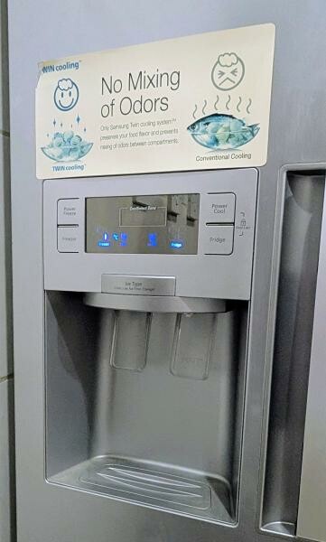 Samsung side-by-side refrigerator - 2