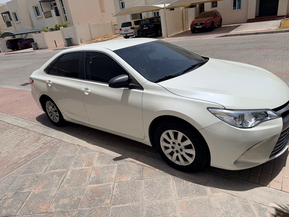 LOW MILE Camry 2016 GL - 1