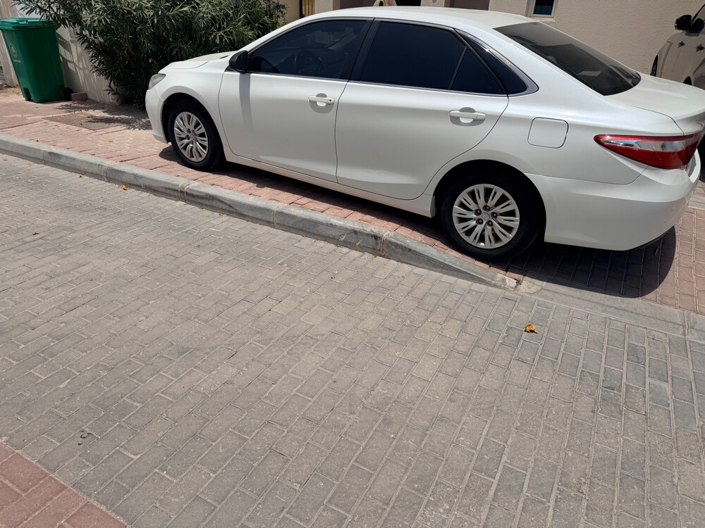 LOW MILE Camry 2016 GL - 9