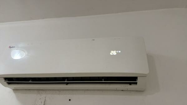 Gettco 2Ton Split Ac For Sell 3Pics - 1