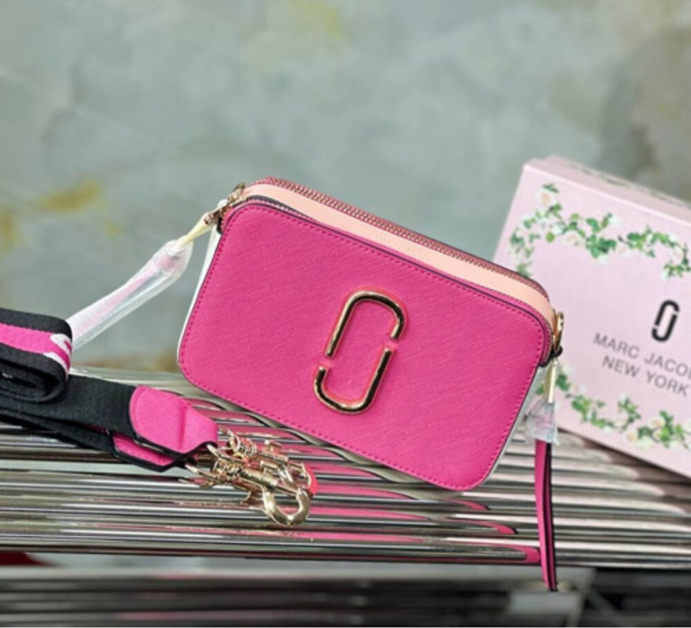 LV wallet - 19