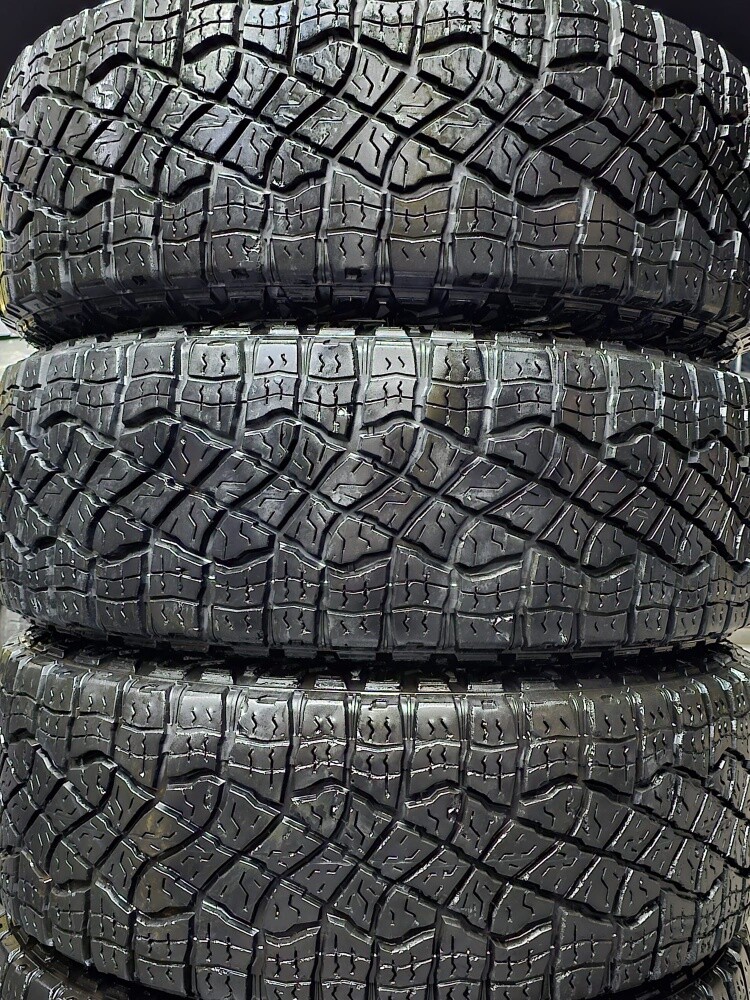 275-70-18,,, Goodyear   brand - 2