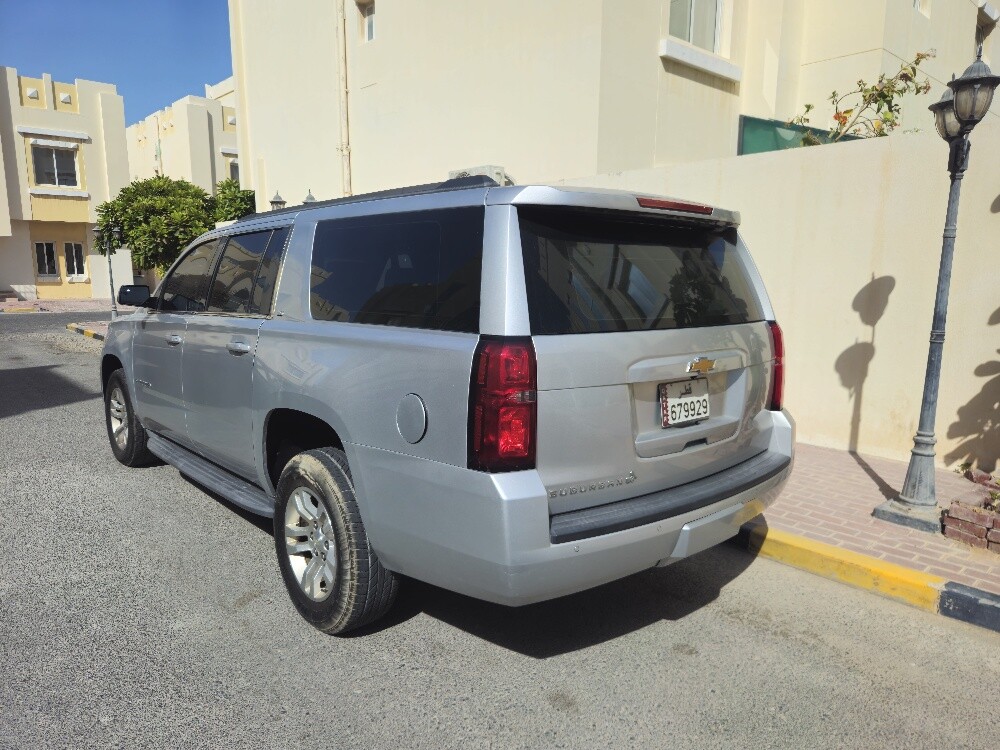 2016 Chevrolet suburban LS - 4