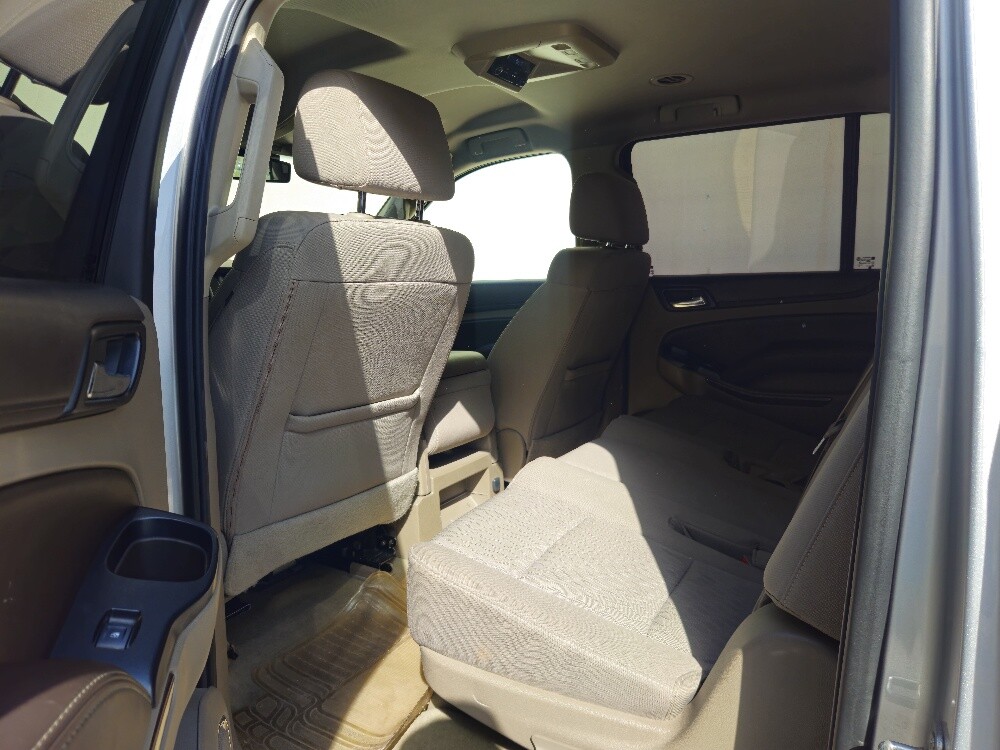 2016 Chevrolet suburban LS - 6