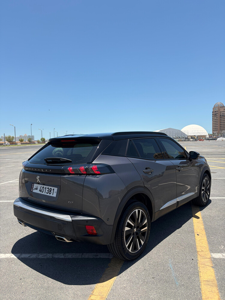 PEUGEOT 2008 GT - 3