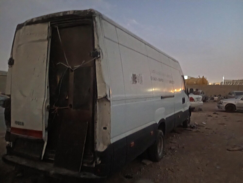 iveco van - 1