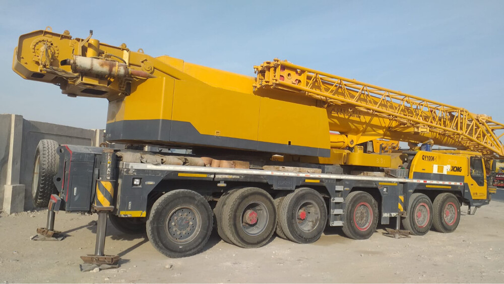 2014 XCMG 100-Ton Mobile Crane - 4