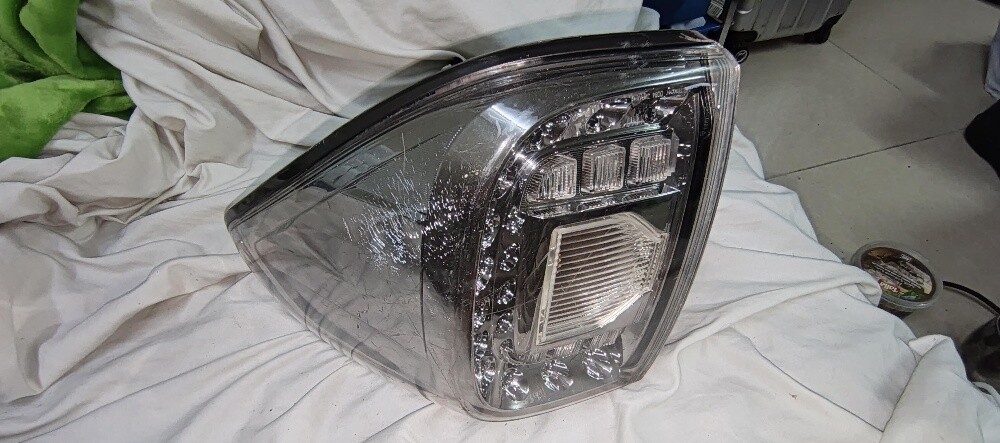 Nissan Patrol Y62 Right Tail Light - 5