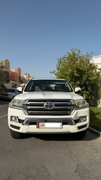 LAND CRUISER GXR V8 QR 118K - 1