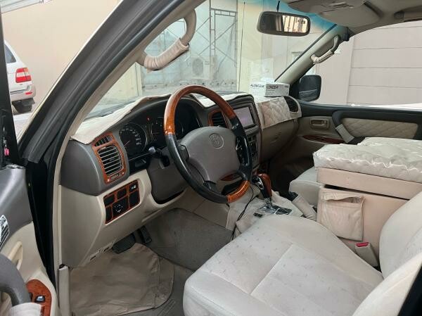 LAND CRUISER 2006 GXR QR 32K - 6