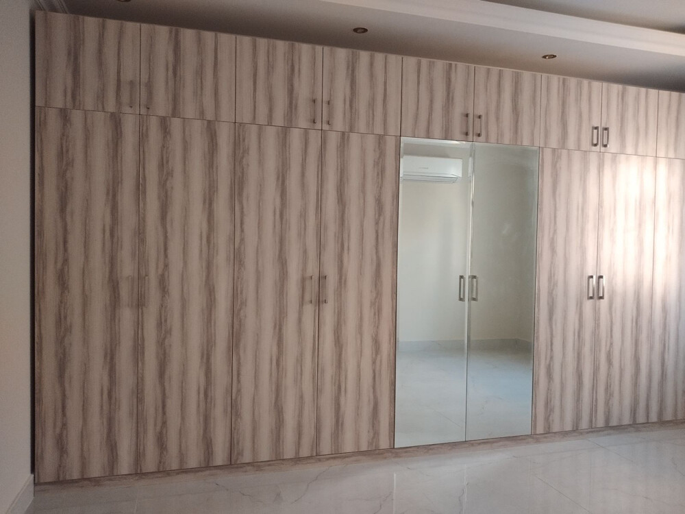 Caveat door - 5