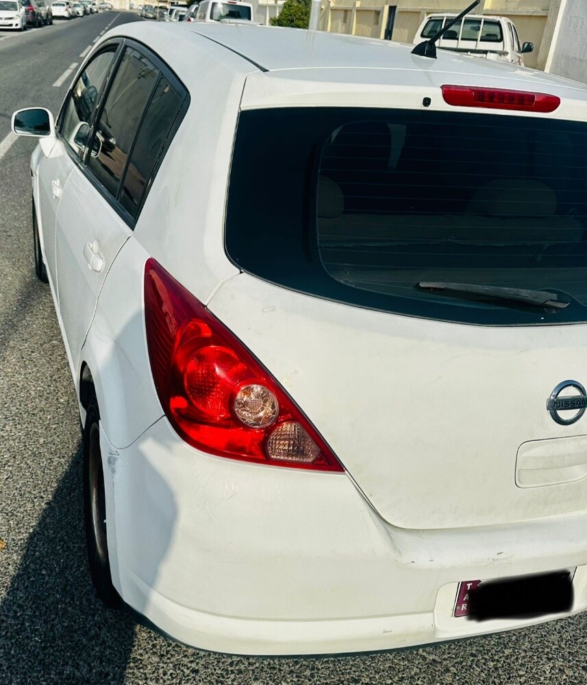 Nissan tide model 2008 - 4