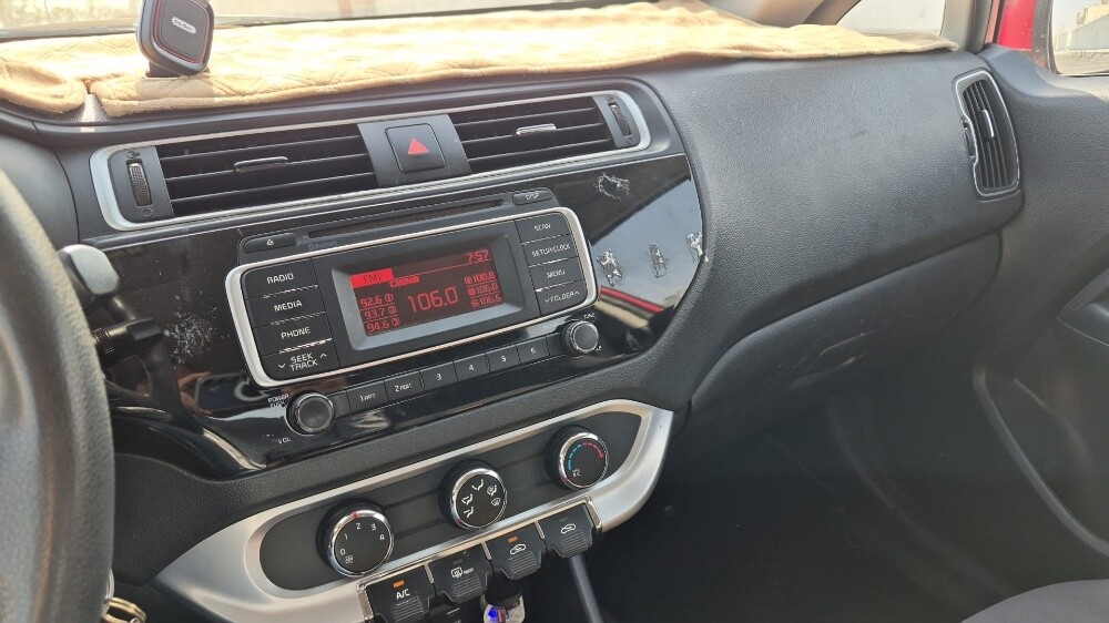 Kia Rio 2016 - 2
